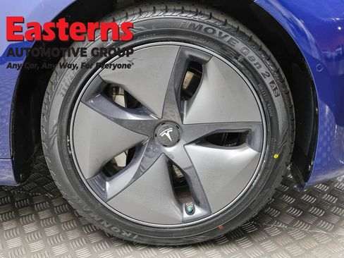 Used 2020 Tesla Model 3 Standard Range RWD image 26