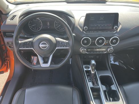 Used 2025 Nissan Sentra SR w/ SR Premium Package FWD image 12