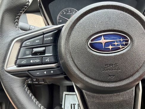 Used 2025 Subaru Outback Premium AWD/4WD image 38