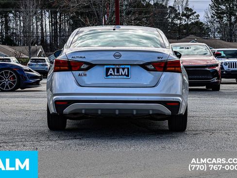 Used 2024 Nissan Altima 2.5 SV image 12