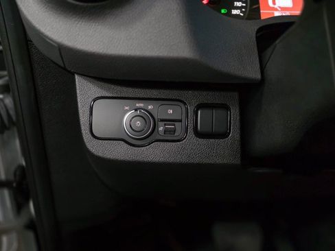 Used 2022 Mercedes-Benz Sprinter 2500 image 25