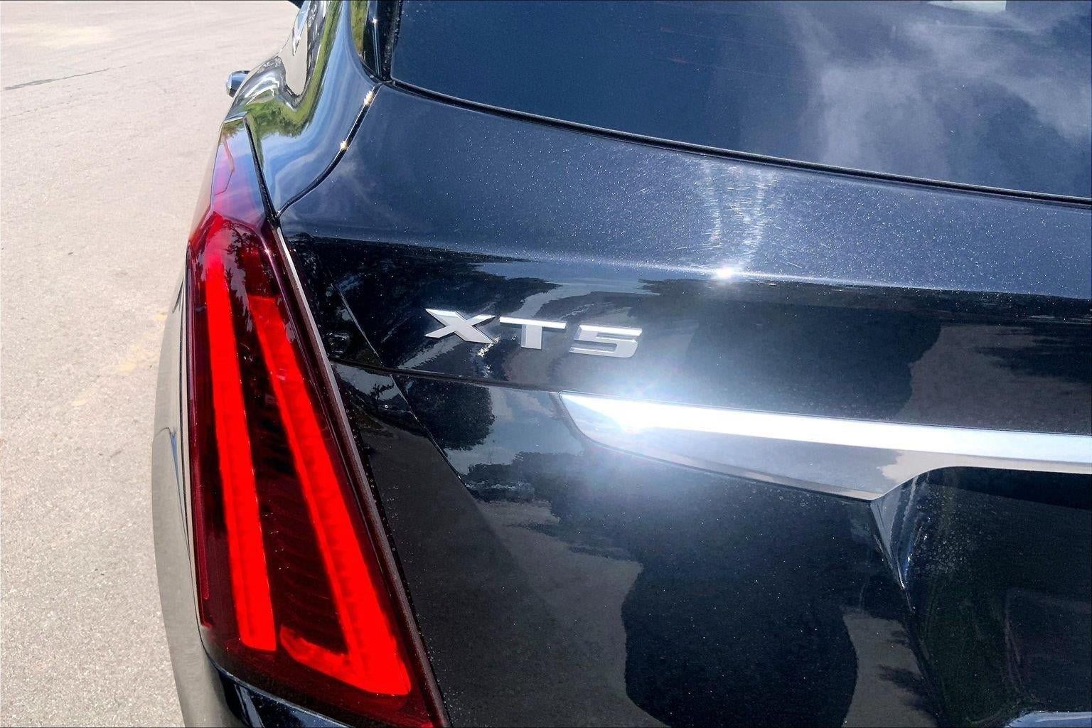 Used 2020 Cadillac XT5 Premium Luxury AWD/4WD image 31