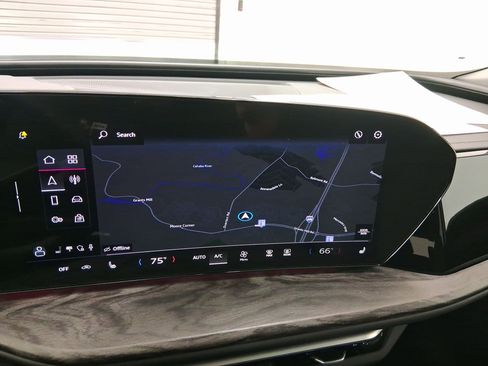 Used 2025 Audi Q5 Premium Plus w/ Premium Plus image 23