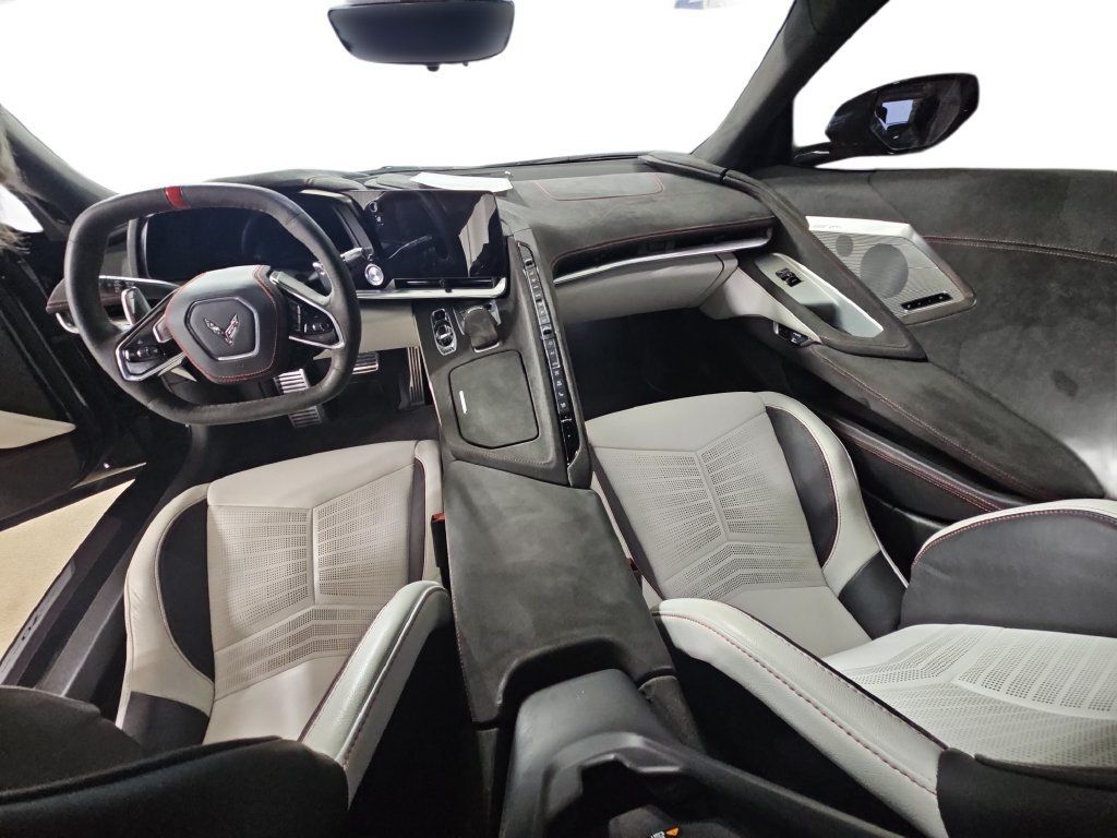 Certified 2023 Chevrolet Corvette Stingray Premium Conv w/ Z51 Performance Package RWD image 11
