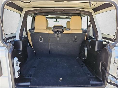 Used 2018 Jeep Wrangler Unlimited Sahara w/ LED Lighting Group image 6