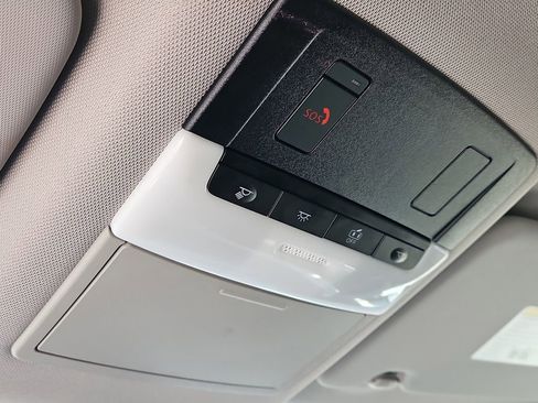 Used 2024 Nissan Rogue SV image 31