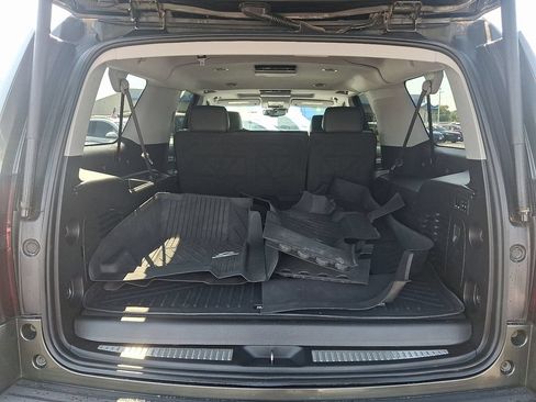 Certified 2019 Chevrolet Suburban LT AWD/4WD image 32