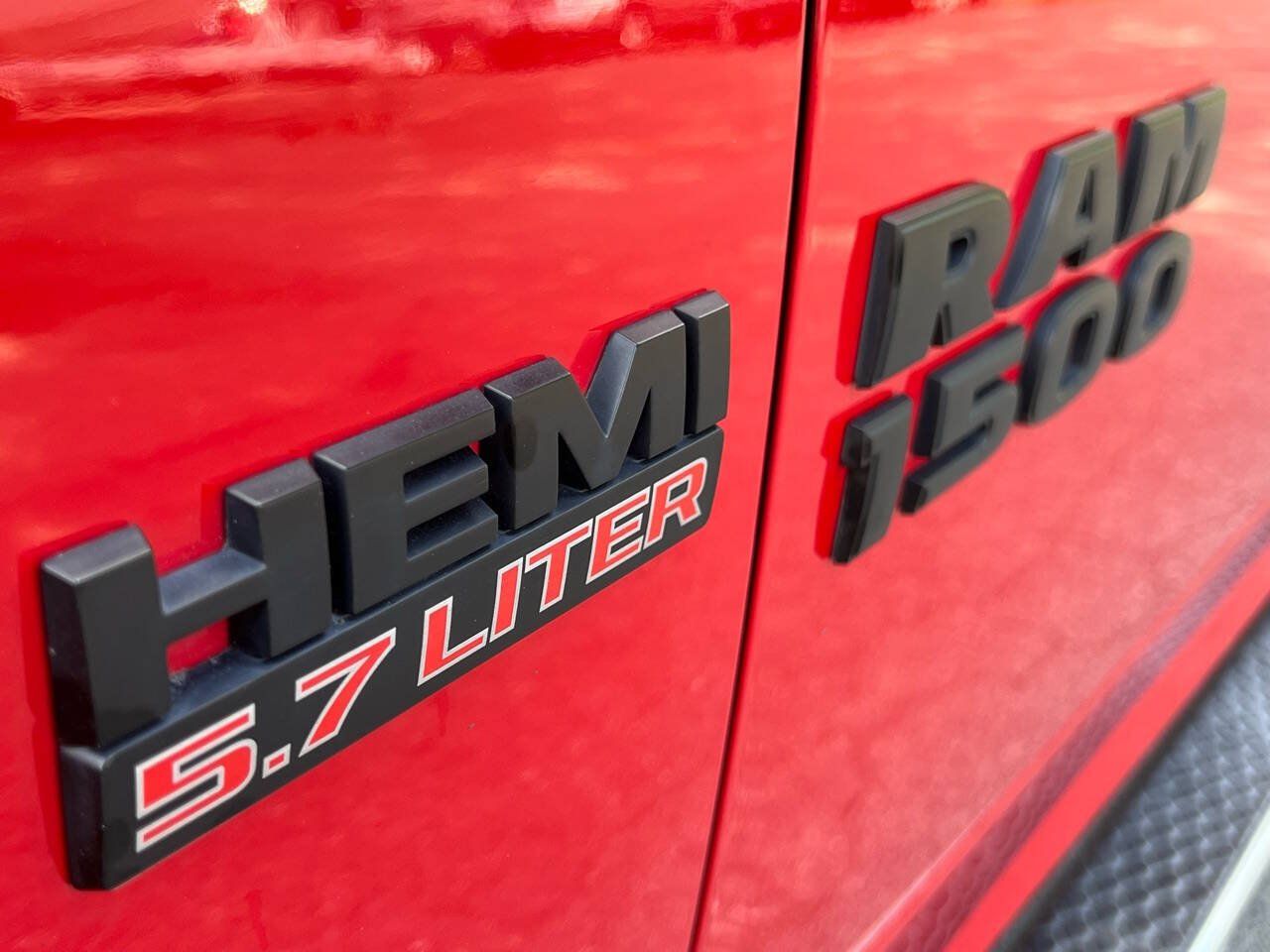 Used 2017 RAM 1500 Sport w/ Quick Order Package 26Q Night AWD/4WD image 11