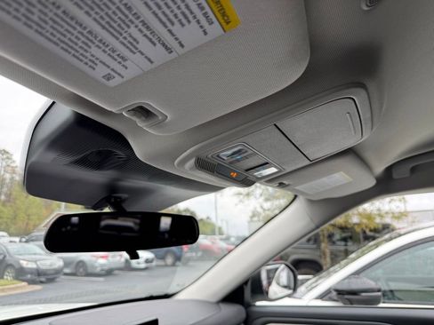 New 2026 Ford Explorer Active image 21