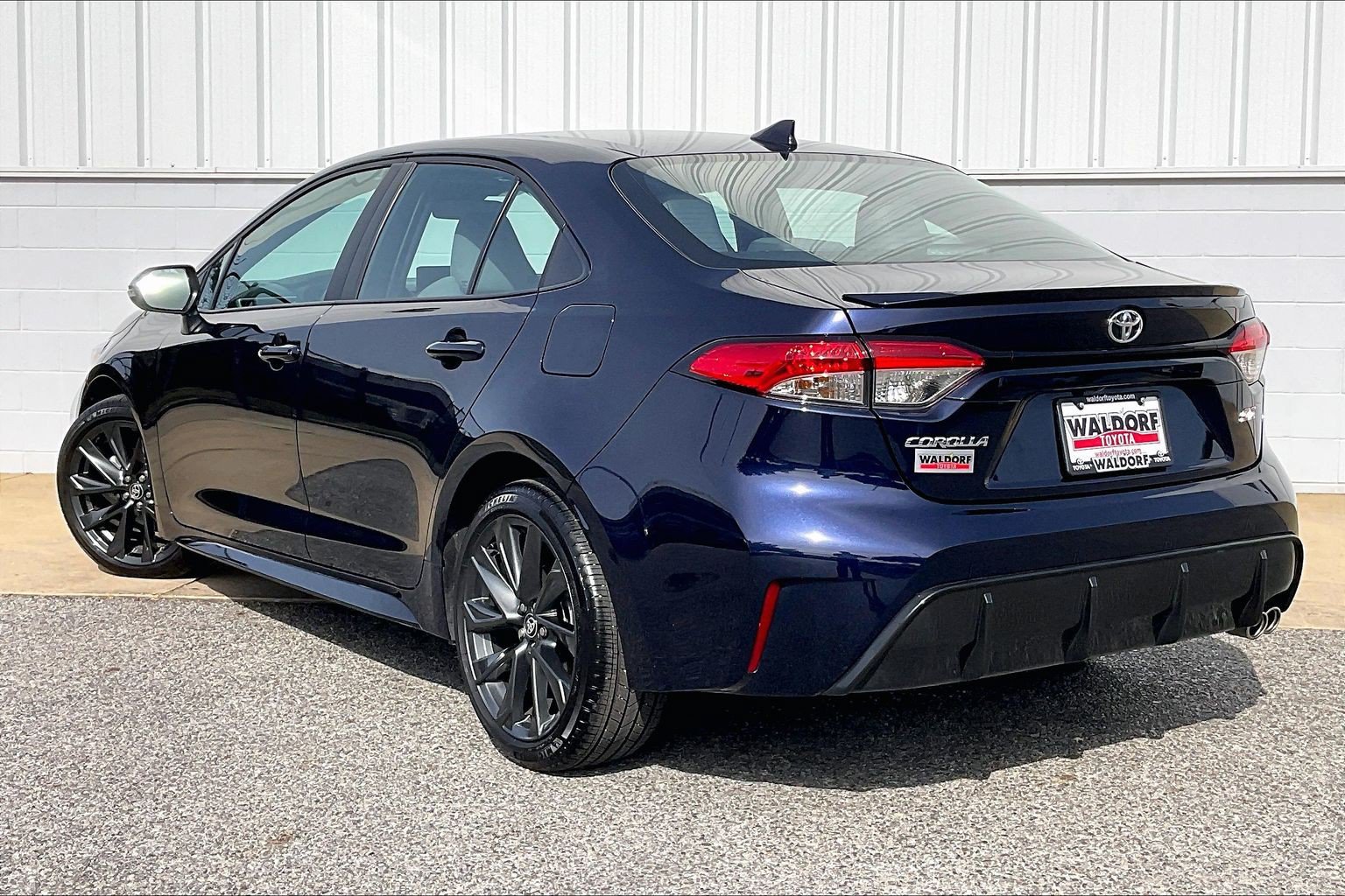 Used 2026 Toyota Corolla SE FWD image 15