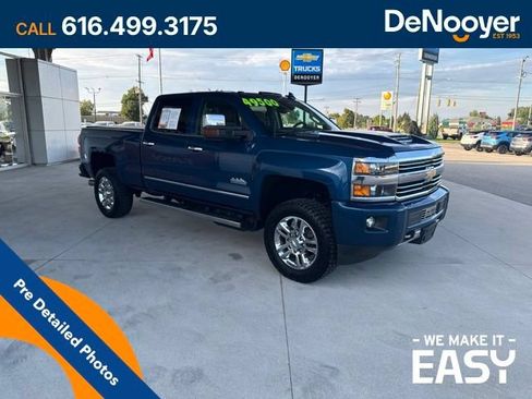 Used 2017 Chevrolet Silverado 2500 High Country w/ Duramax Plus Package AWD/4WD image 3