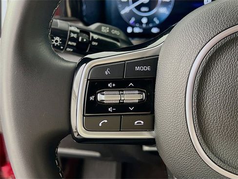Used 2023 Kia Sorento SX image 13