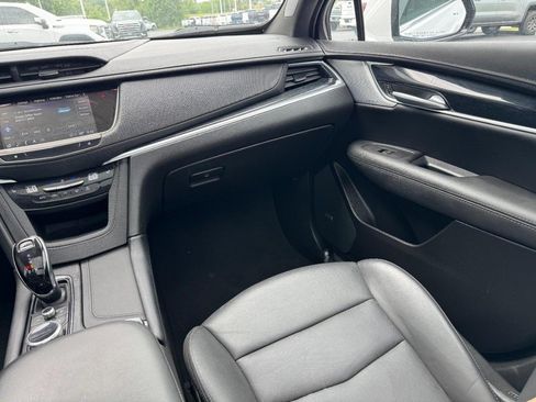 Used 2024 Cadillac XT5 Premium Luxury FWD image 18