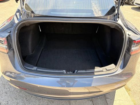 Used 2019 Tesla Model 3 Standard Range RWD image 8