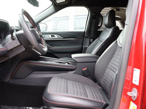 Certified 2025 Ford Explorer ST-Line AWD/4WD image 24