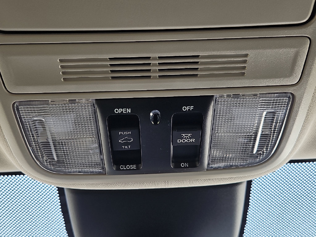 Used 2025 Honda Odyssey EX-L image 27