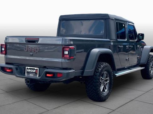 Used 2025 Jeep Gladiator Mojave AWD/4WD image 13