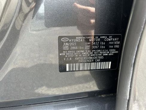 Used 2021 Genesis G80 3.5T RWD image 36