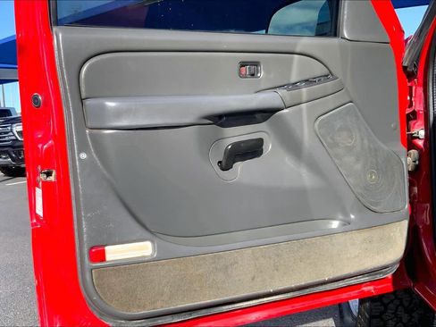 Used 2005 Chevrolet Silverado 1500 LS w/ Light Duty Power Package image 20