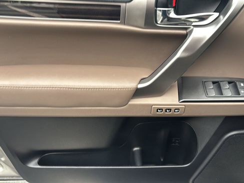 Used 2023 Lexus GX 460 Premium w/ Premium Plus Package AWD/4WD image 6