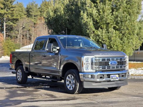 Used 2024 Ford F250 XLT image 12