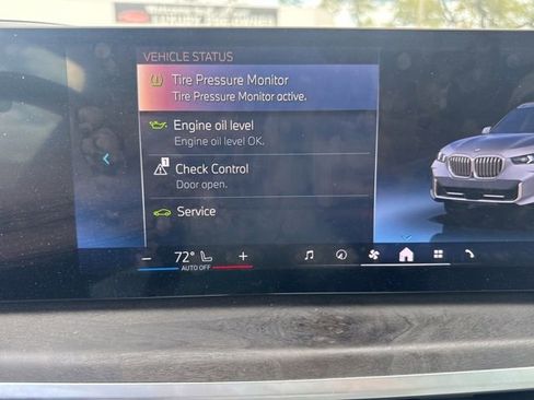 Used 2024 BMW X5 sDrive40i w/ Premium Package RWD image 16
