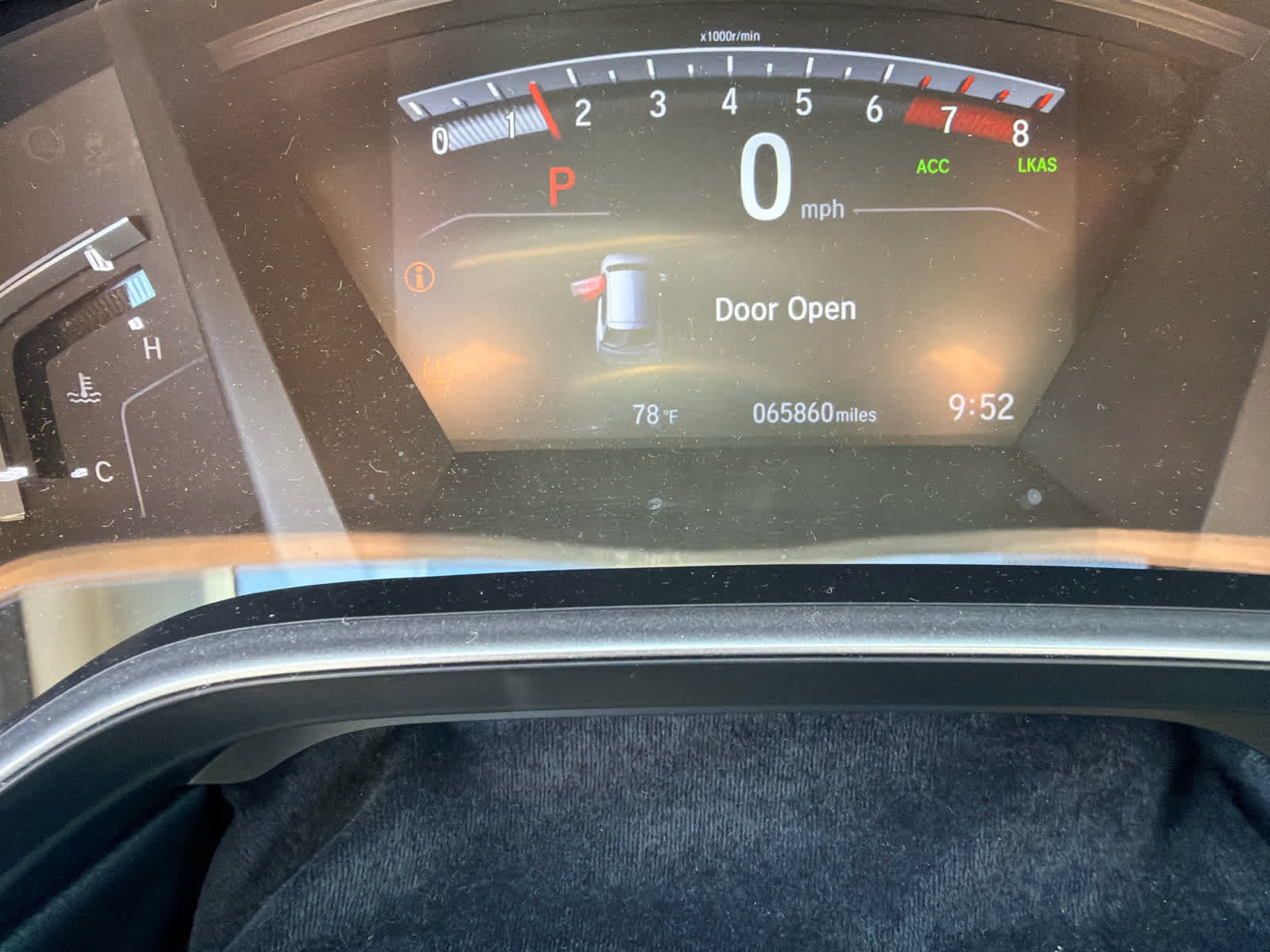 Used 2020 Honda CR-V Touring image 2