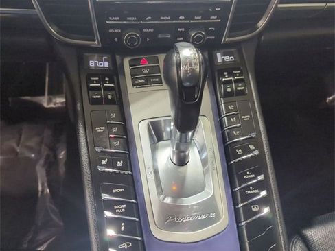 Used 2014 Porsche Panamera S image 14