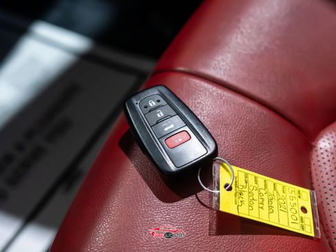 Used 2021 Toyota Camry XSE FWD image 53
