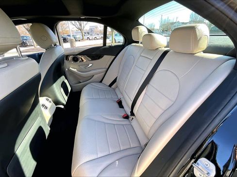 Used 2018 Mercedes-Benz C 300 4MATIC Sedan image 19