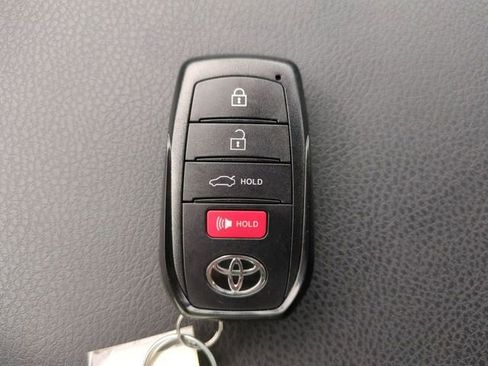 Used 2026 Toyota Camry SE FWD image 26