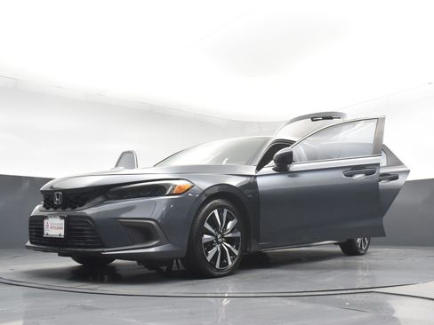 Used 2023 Honda Civic EX-L image 30