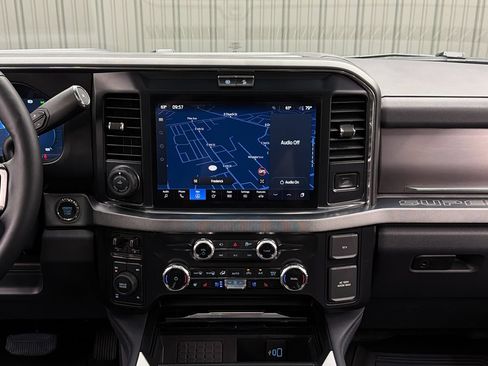 Used 2026 Ford F250 Platinum w/ FX4 Off-Road Package AWD/4WD image 28