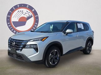Used 2024 Nissan Rogue SV video 2