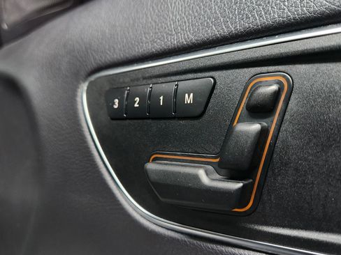 Used 2015 Mercedes-Benz GLA 250 GLA 250 4MATIC Sport Utility 4 image 15