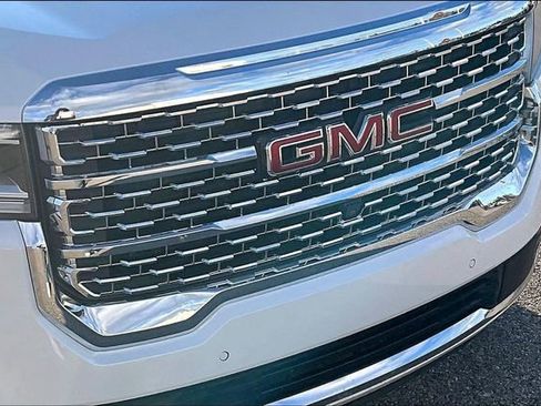 Used 2023 GMC Acadia Denali w/ Denali Ultimate Package image 29