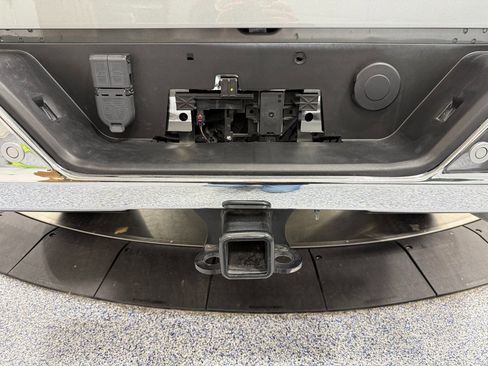 Used 2025 Chevrolet Silverado 2500 LTZ w/ LTZ Convenience Package image 49