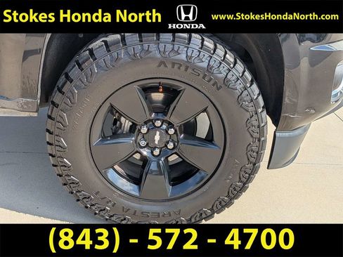 Used 2016 Chevrolet Colorado LT w/ Midnight Edition AWD/4WD image 15