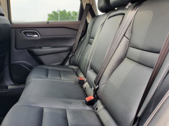 Used 2021 Nissan Rogue SL AWD/4WD image 11