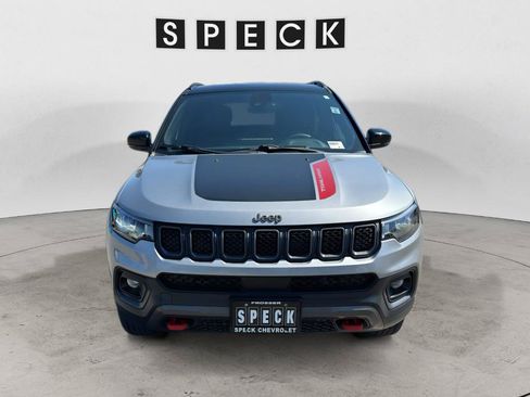 Used 2024 Jeep Compass Trailhawk AWD/4WD image 8