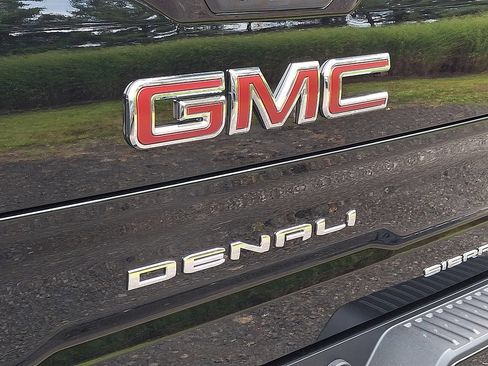 New 2026 GMC Sierra 1500 Denali AWD/4WD image 15