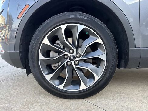 Used 2021 Lincoln Nautilus Reserve w/ Class II Trailer Tow Package image 6