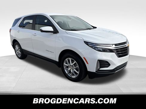 Used 2024 Chevrolet Equinox LT w/ LPO, Floor Liner Package image 1