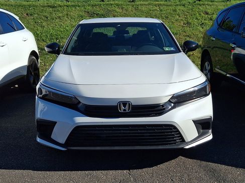 Used 2023 Honda Civic Sport image 2