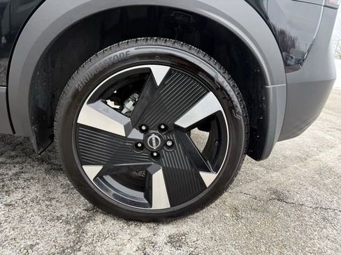 Certified 2025 Nissan Kicks SR w/ SR Premium Package image 13