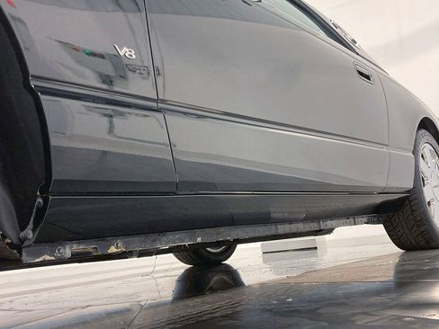 Used 2003 Ford Thunderbird image 49