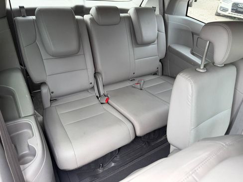 Used 2014 Honda Odyssey Sport image 13