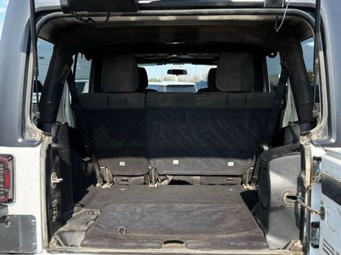 Used 2012 Jeep Wrangler Unlimited Sahara w/ Dual Top Group image 19