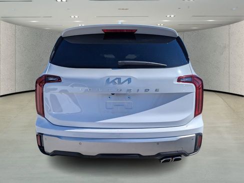 Used 2024 Kia Telluride S w/ S Sunroof Package image 4