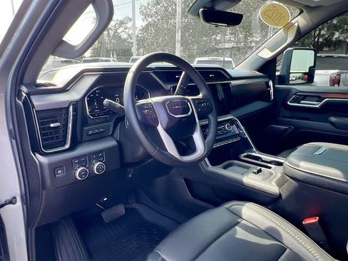 Used 2025 GMC Sierra 2500 Denali w/ Denali Reserve Package AWD/4WD image 37